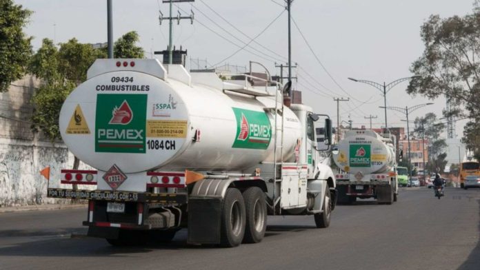 Detectan irregularidades en compra de pipas Detectan irregularidades en compra de pipas