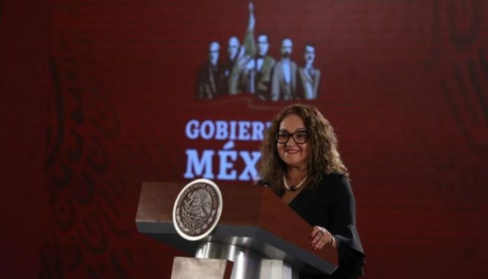 AMLO le extiende “carta de impunidad” a Sanjuana Martínez: Artículo 19